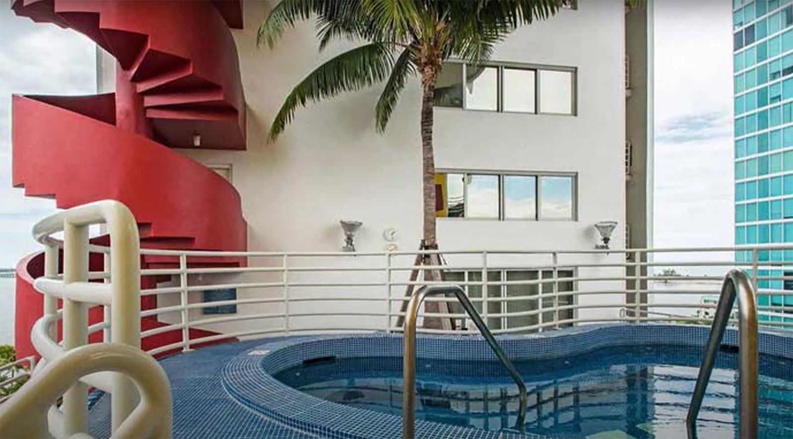 Atlantis Condominium