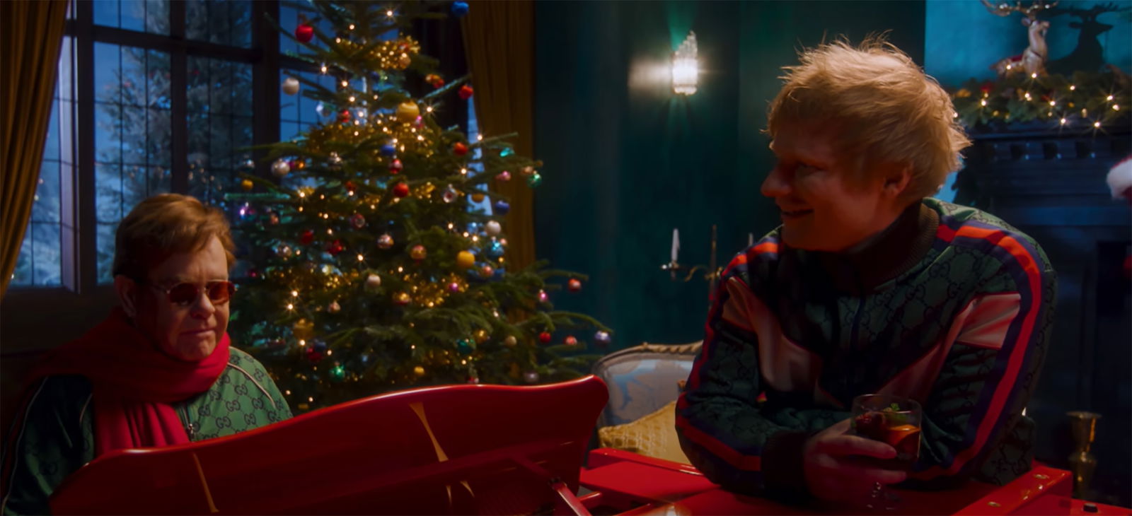 Elton John & Ed Sheeran ("Merry Christmas"-Musikvideo)