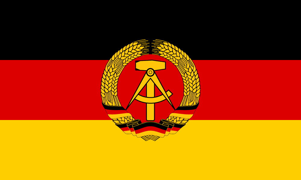 Die Staatsflagge der Deutschen Demokratischen Republik