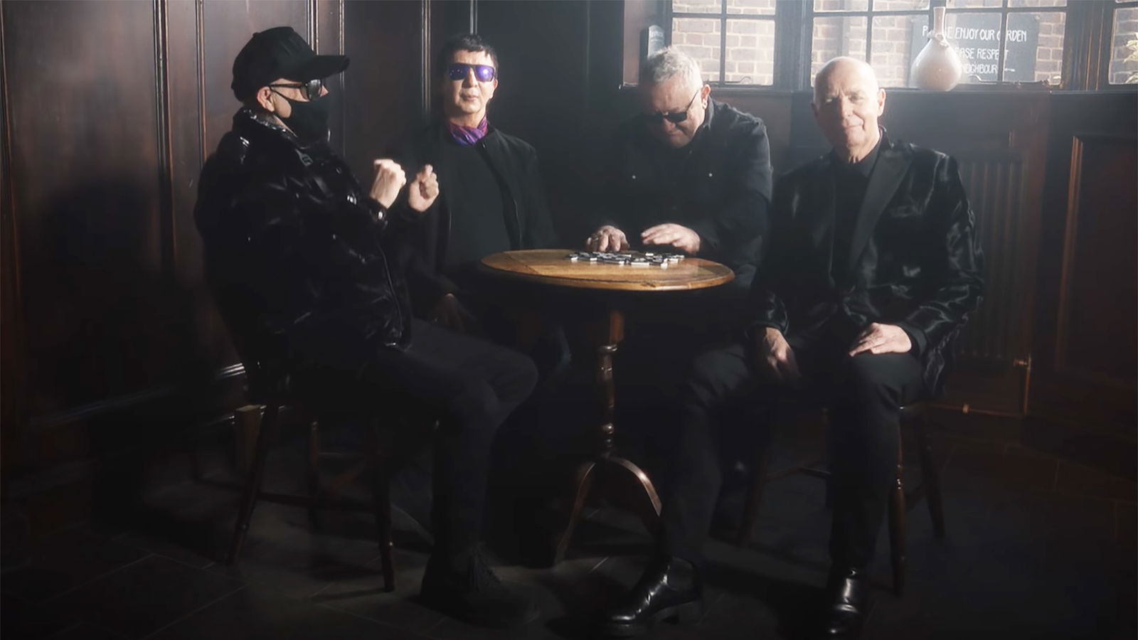 Soft Cell & die Pet Shop Boys im Musikvideo zu "Purple Zone" (2022)