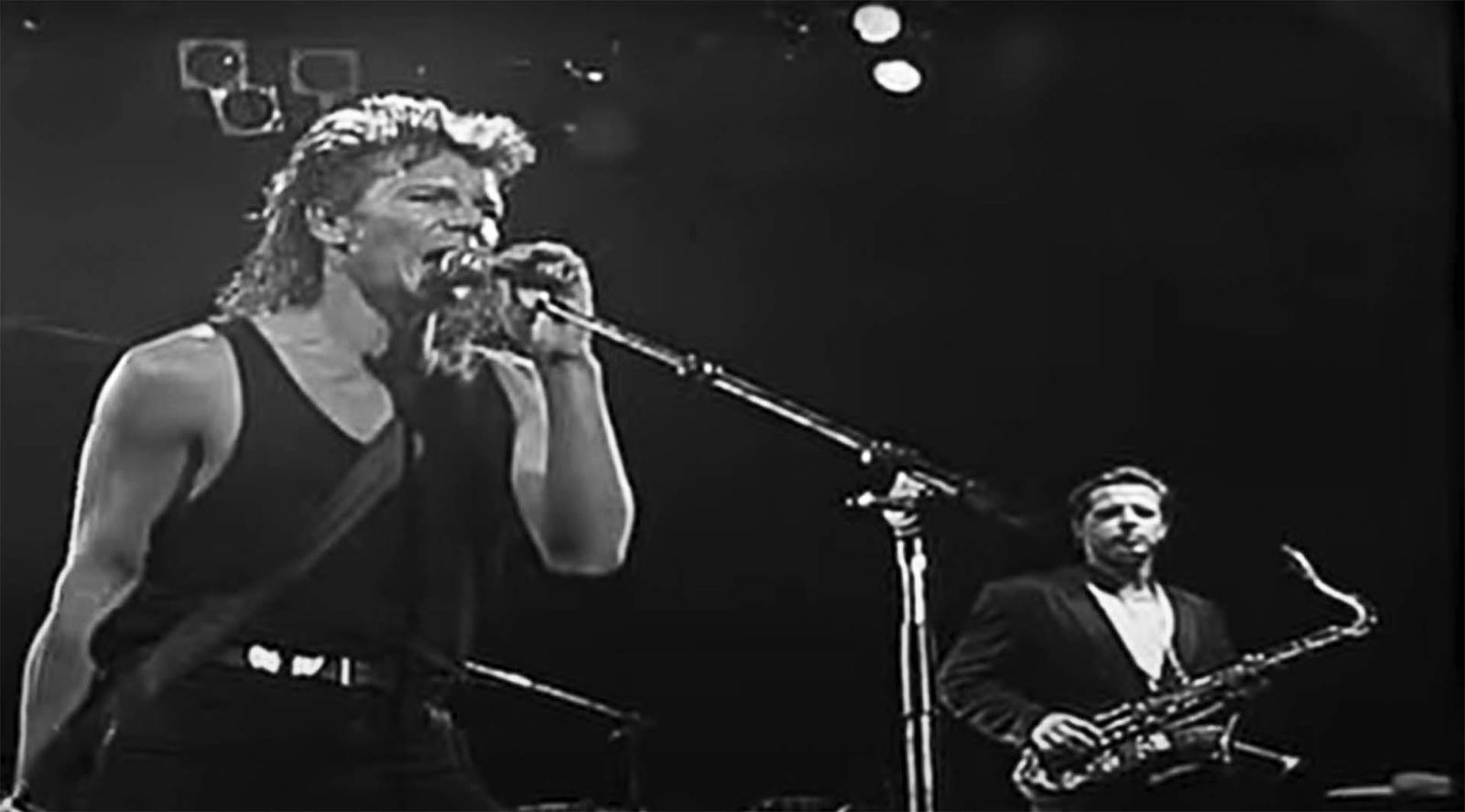 Iva Davis im "Nothing Too Serious"-Musikvideo (1988)