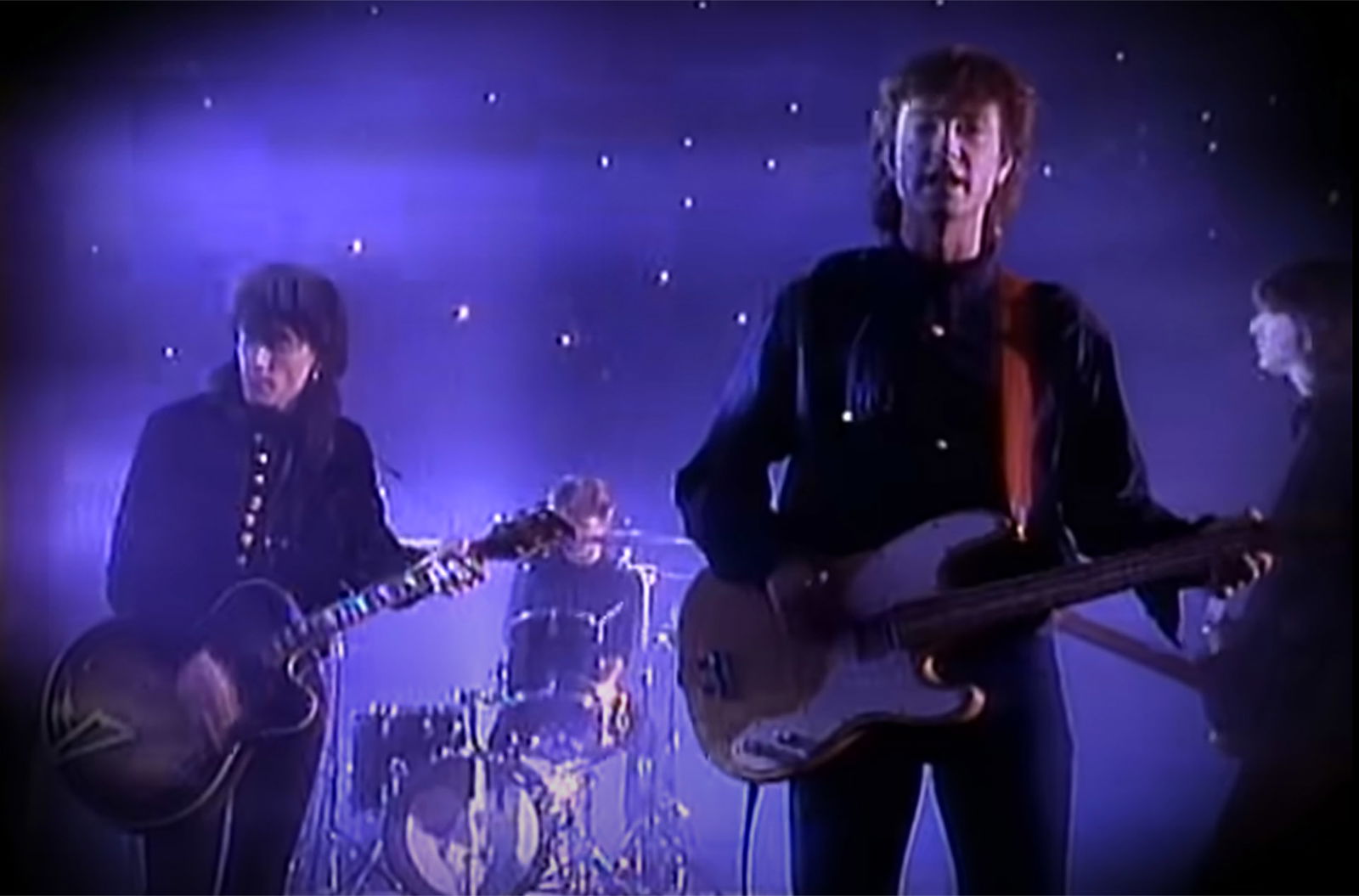The Church im Musikvideo zu "Under The Milky Way" (1988)