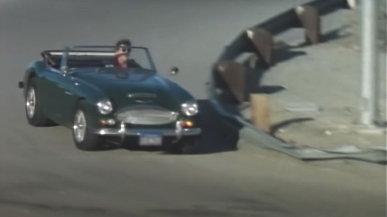 Austin Healey 3000 (Mk.III) in Tears for Fears "Everybody Wants to Rule the World"