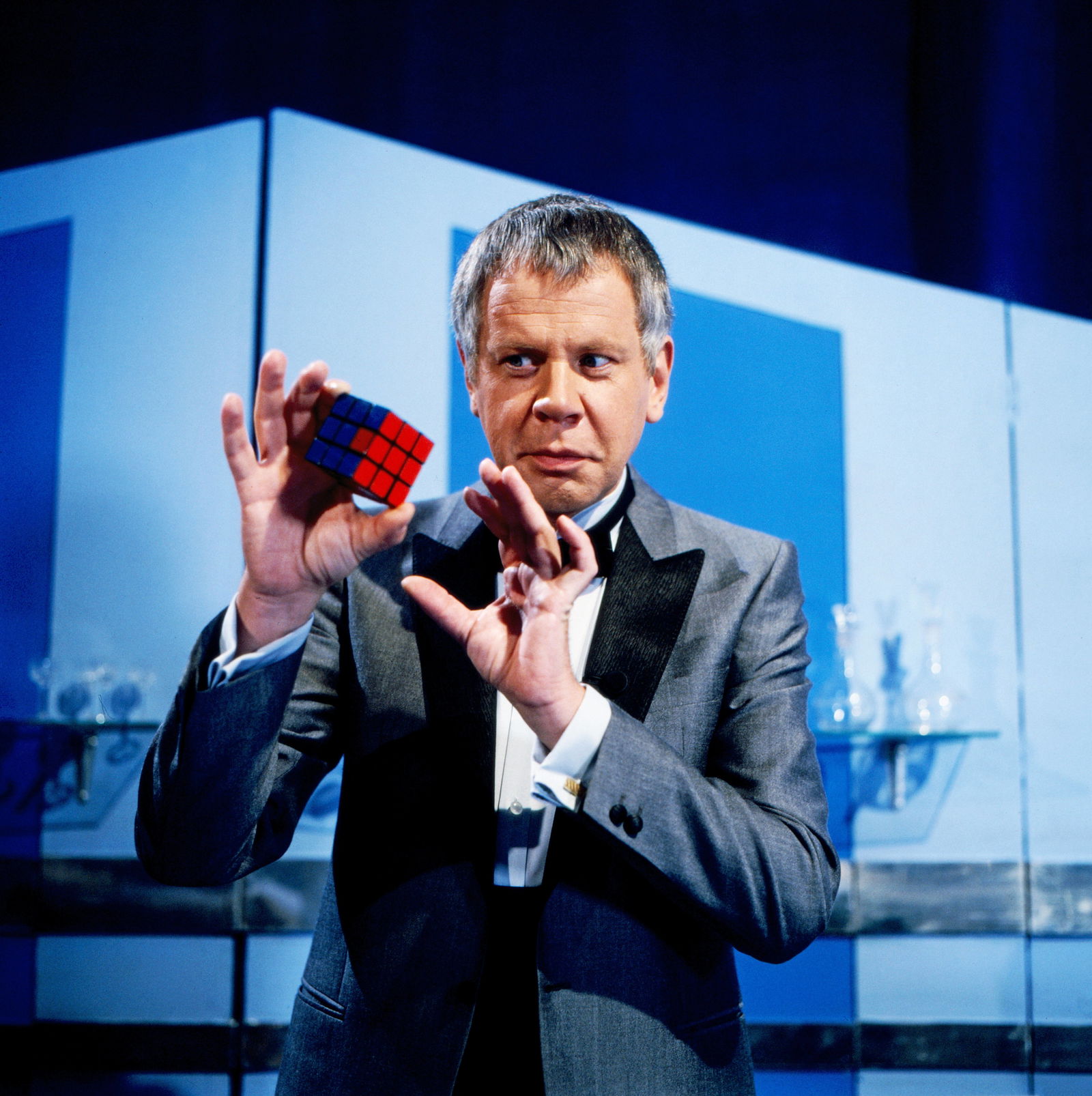 Peter Lodynski mit Zauberwürfel (1982)