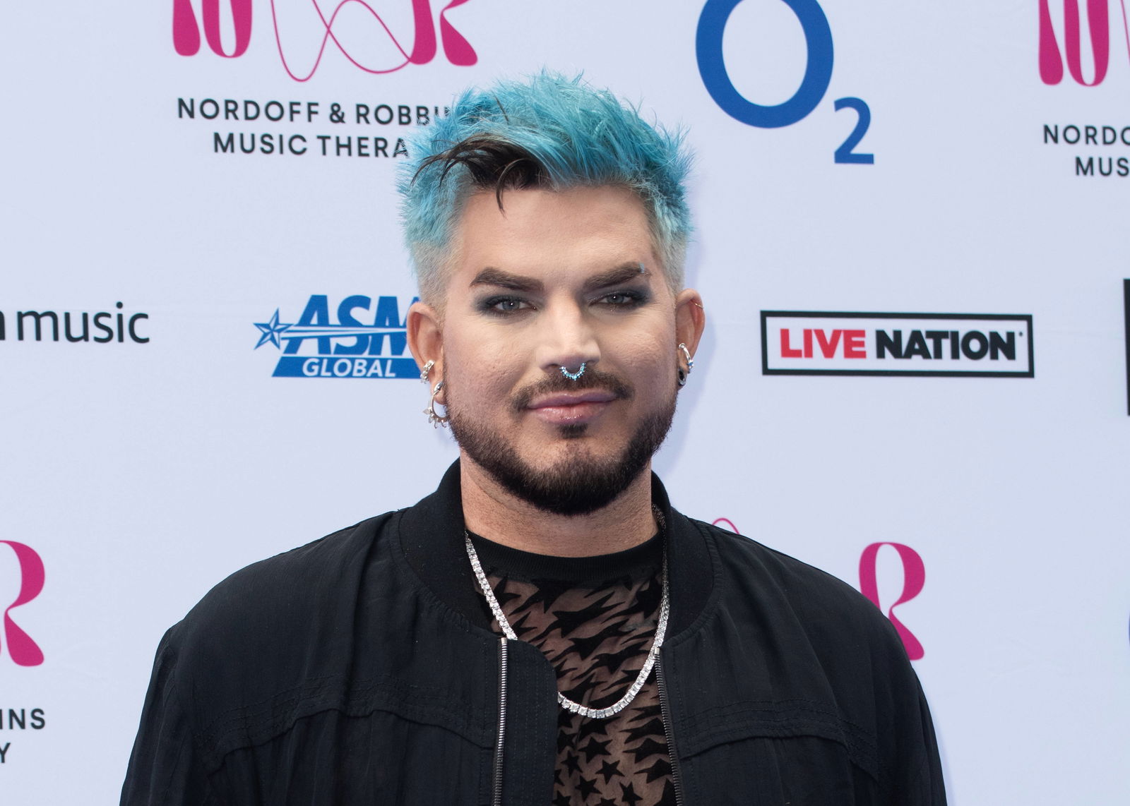 Adam Lambert bei den Silver Clef Awards in London am 30. Juni 2023