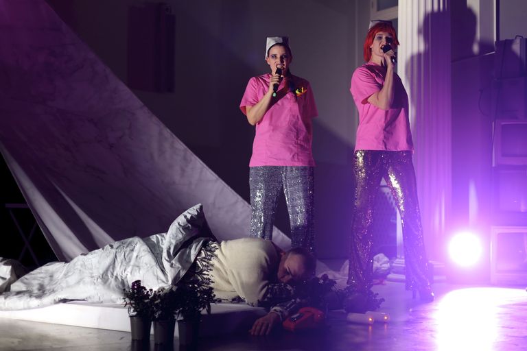 "DON'T YOU NOMI?" in der Staatsoper Berlin