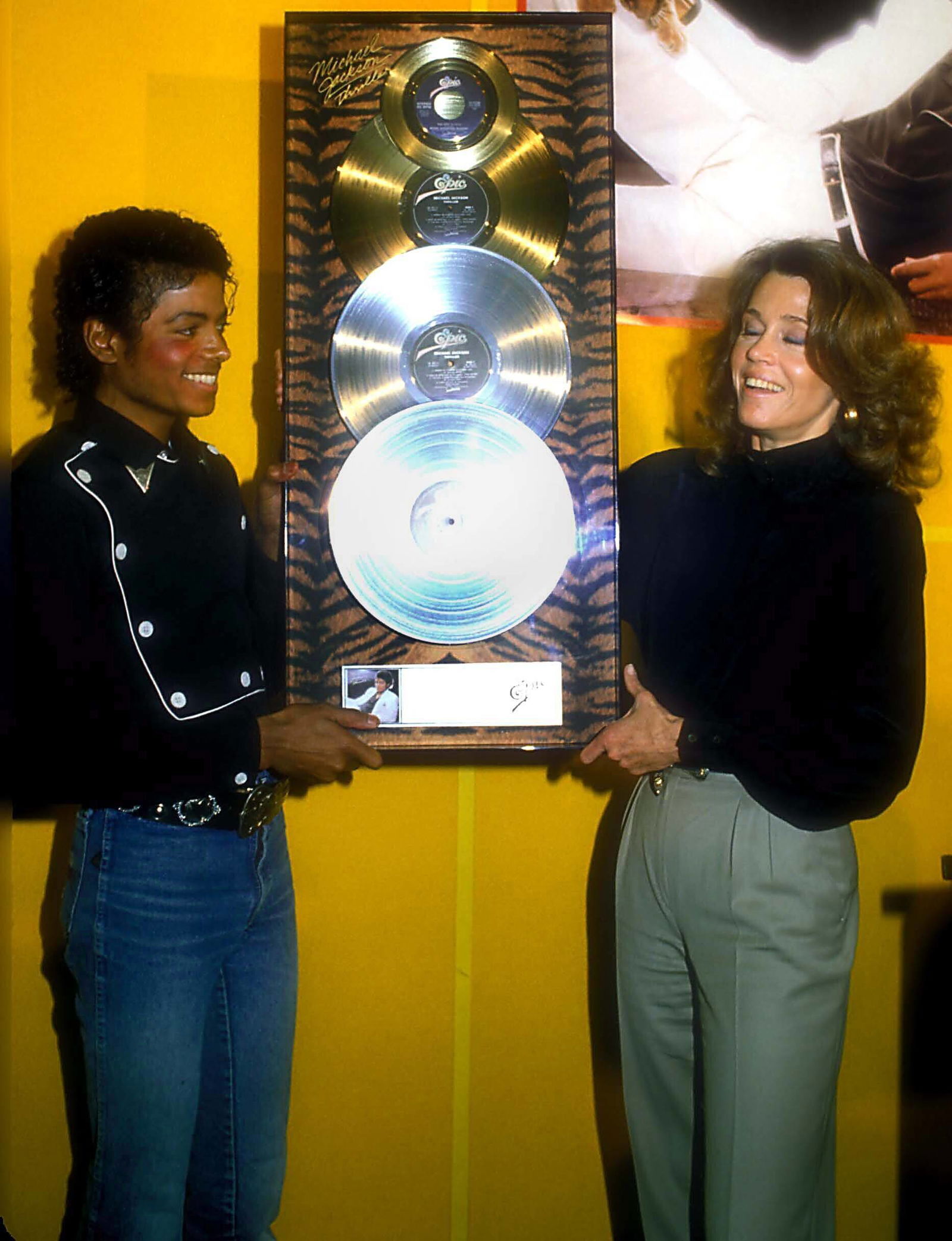 Michael Jackson & Jane Fonda bei der Platinverleihung im February 1983