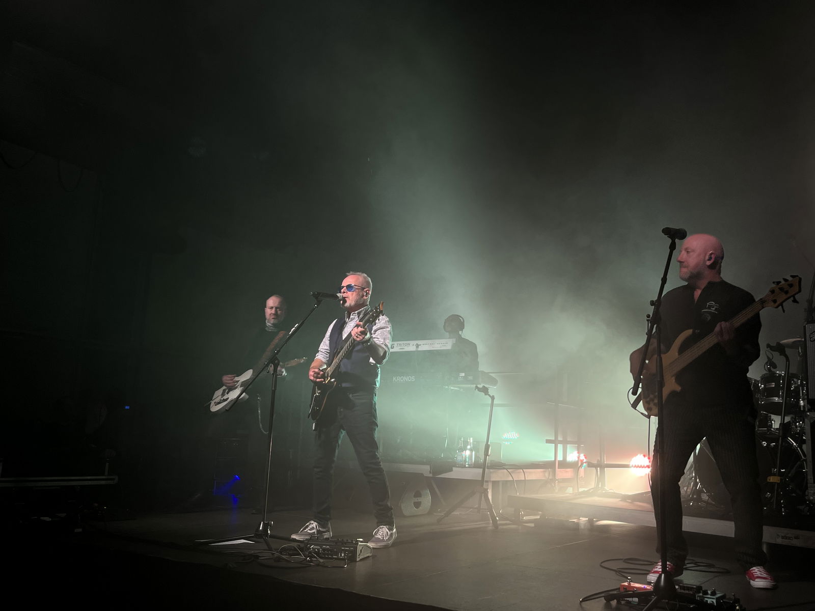 Die 80s80s Live Stage at work mit Nik Kershaw am 23.11.23 in Neuss