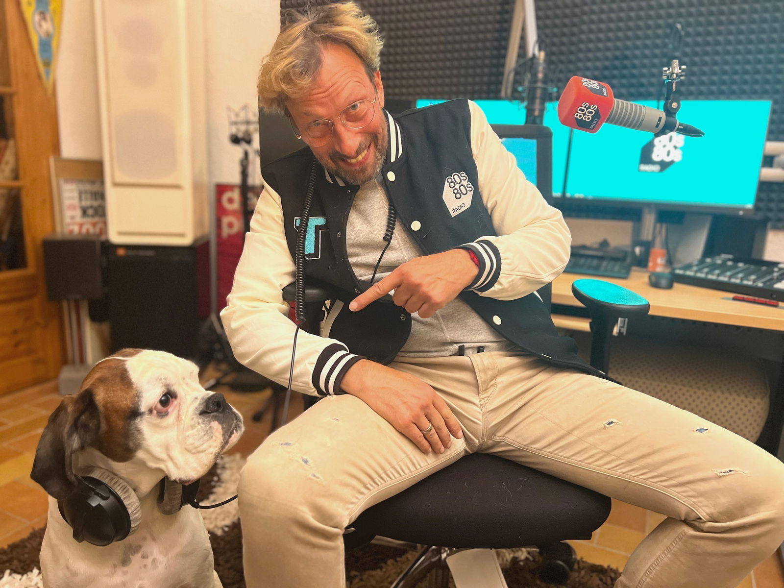 Torte mit seinem Studiohund