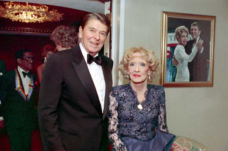 Ronald Reagan & Bette Davis (1987)