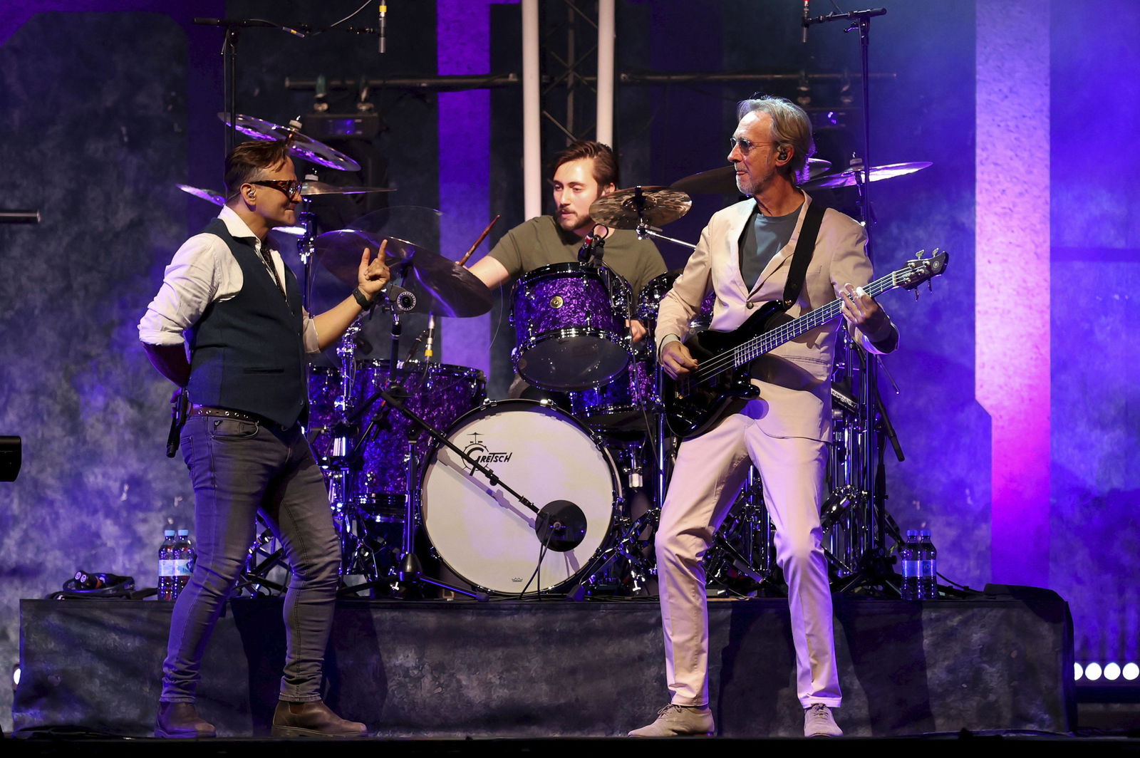 Mike and the Mechanics: Tim Howar, Nicholas Nic Collins & Mike Rutherford