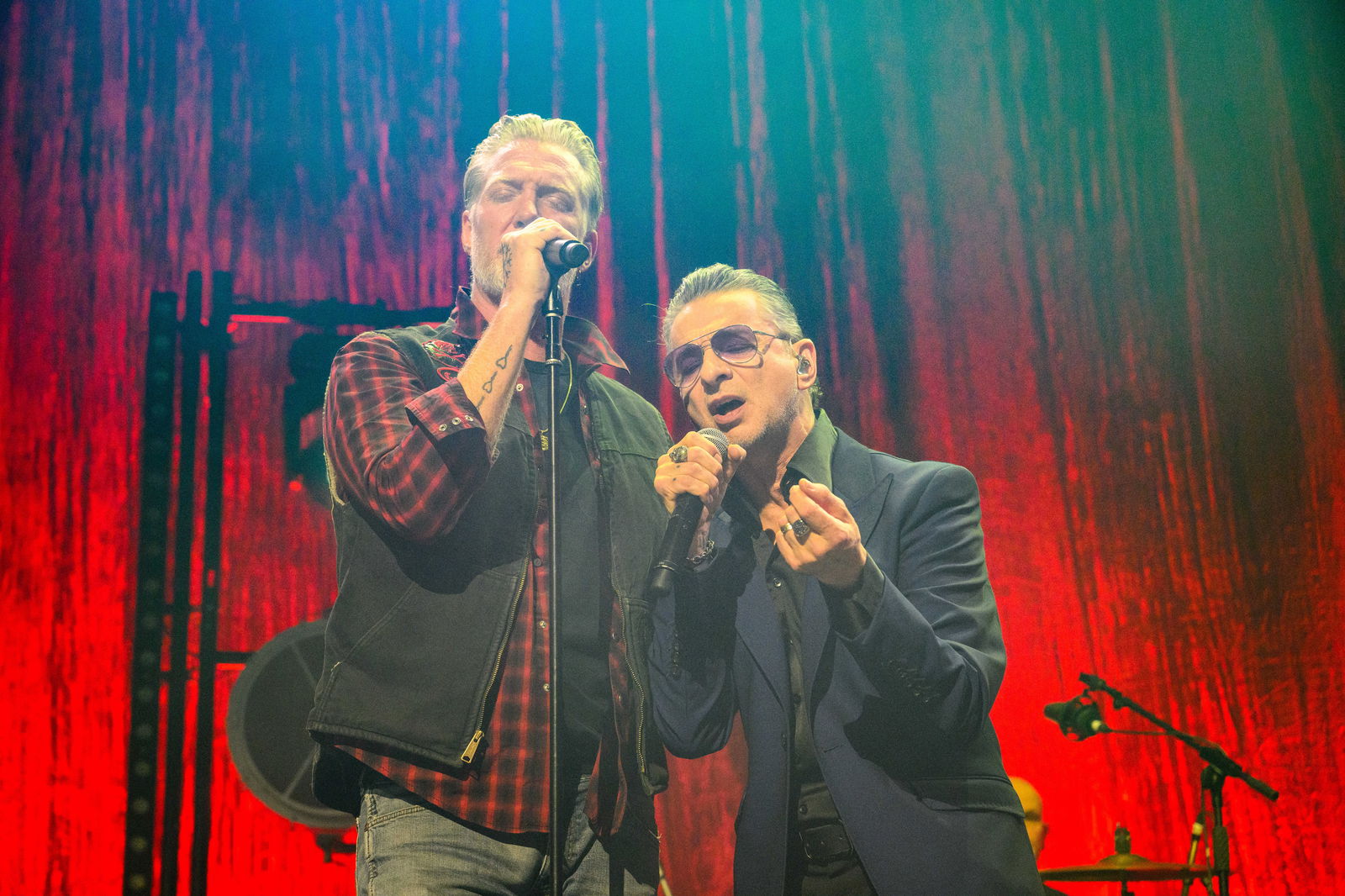 Josh Homme & Dave Gahan beim "Mark Lanegan - A Celebration tribute gig" im Roundhouse in London (05.12.24)