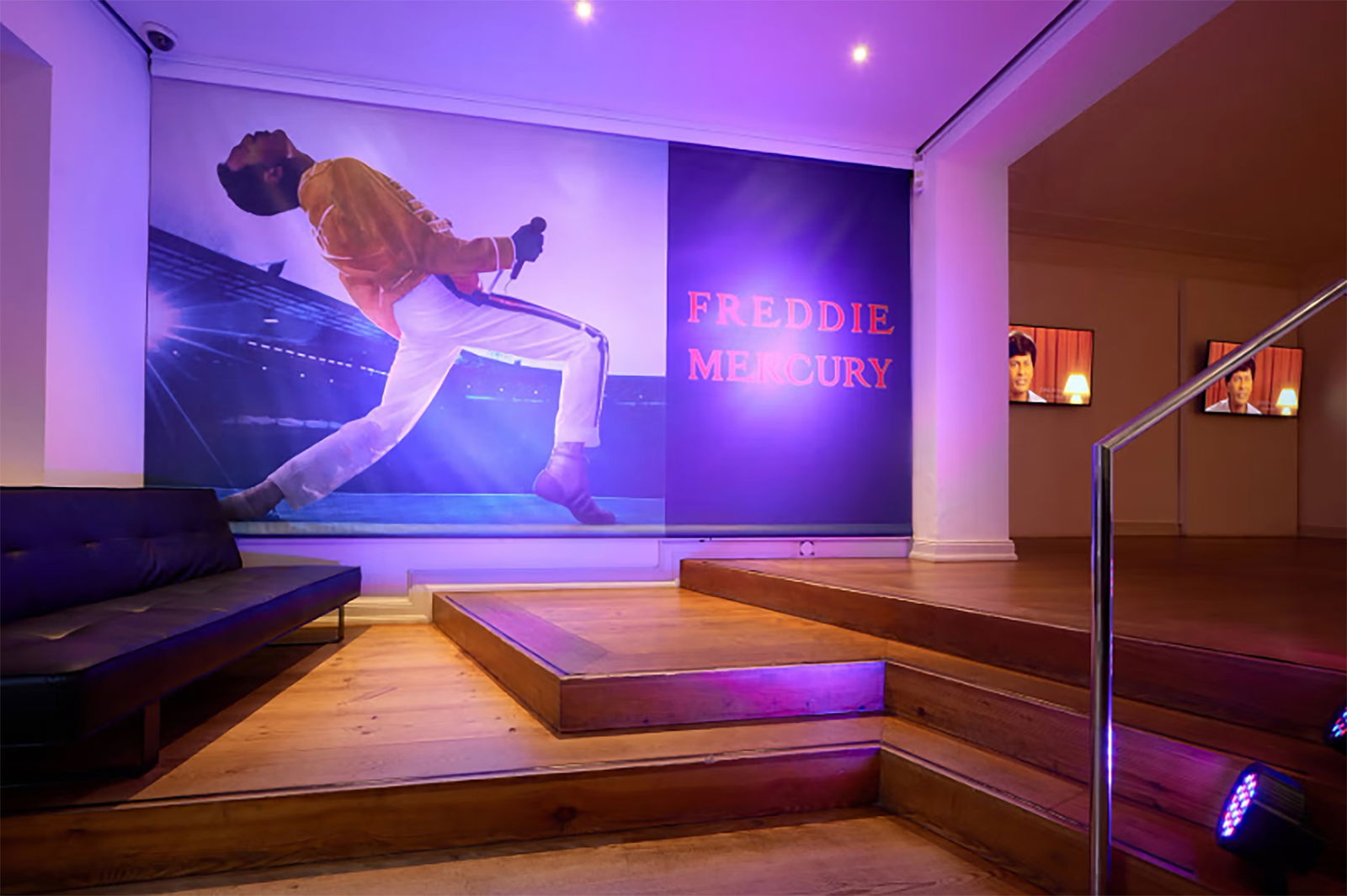 Freddie Mercury Exhibition-Barlach