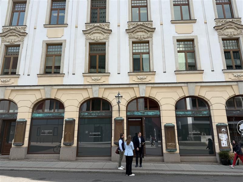 Die 80s80s Gallery & das Festivalradio-Studio in Leipzig