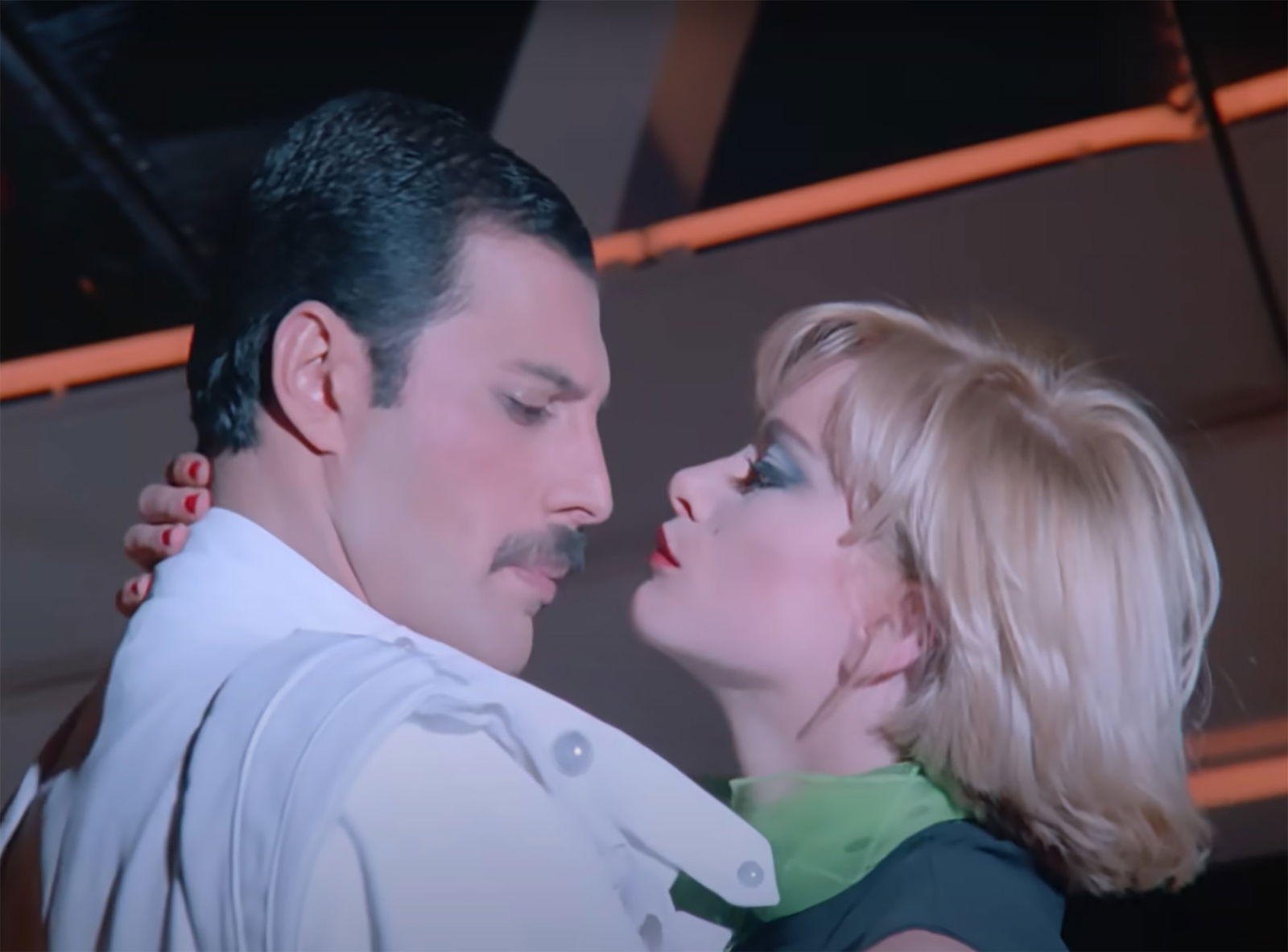 Freddie Mercury im "I Was Born To Love You"-Musikvideo