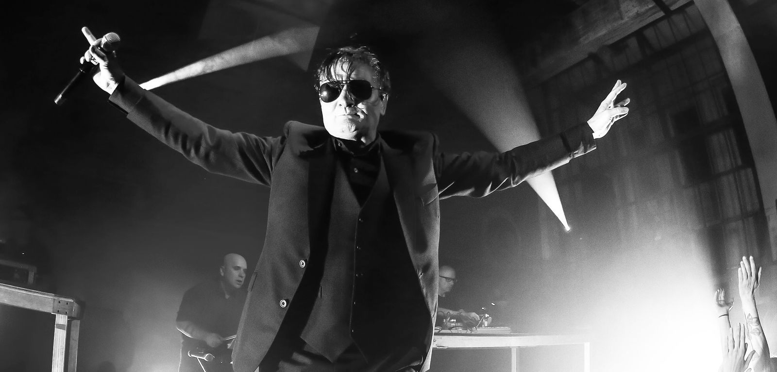 Douglas McCarthy (Nitzer Ebb)