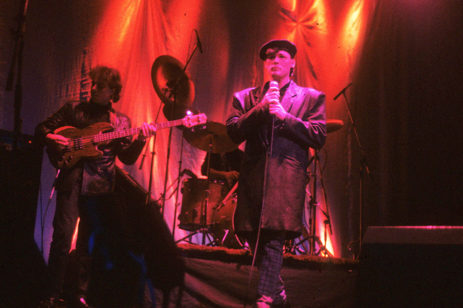 Roberto Soave & Billy MacKenzie von The Associates (1985)