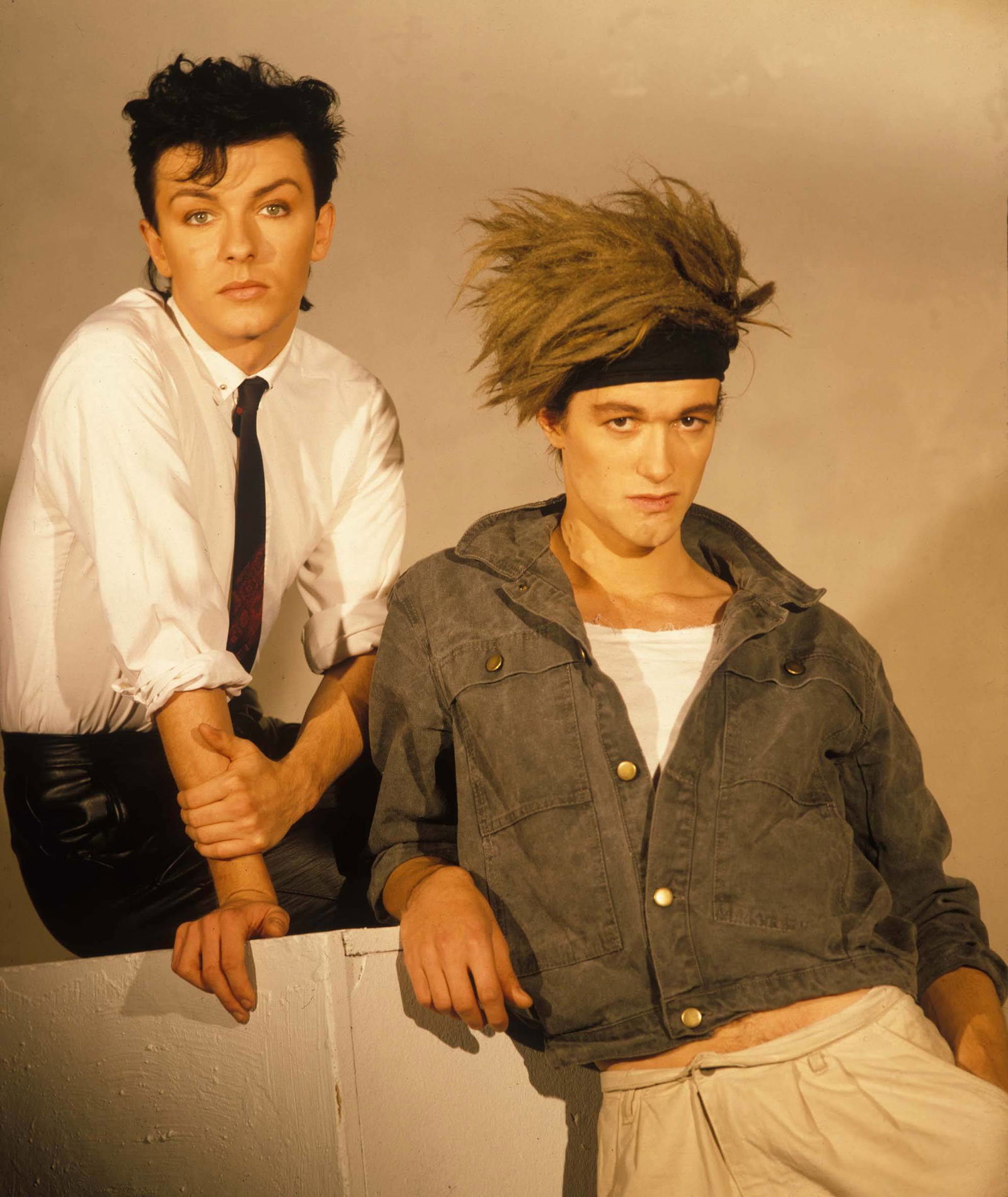 Ricky Gervais & Bill Macrae (Seona Dancing)