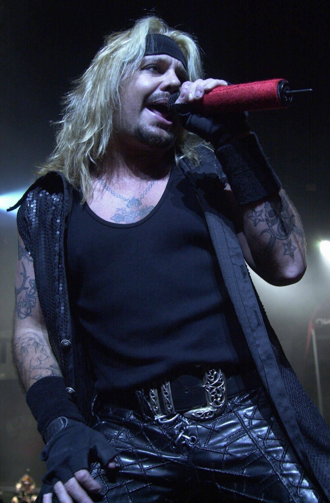 Vince Neil, Mötley Crüe (2022)