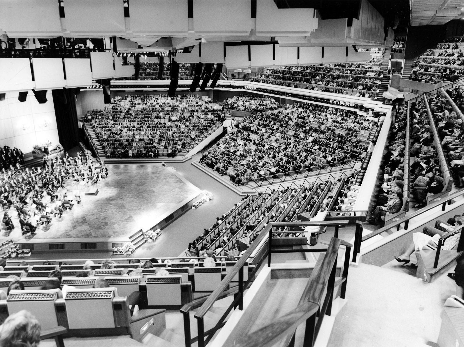 Großer Saal des Palastes der Republik in Berlin