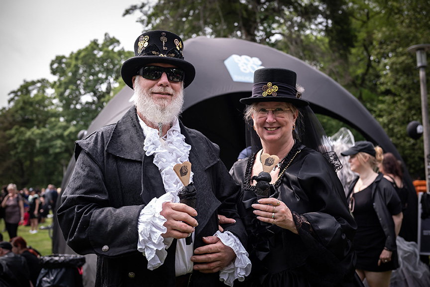 80s80s beim Wave-Gotik-Treffen | Das Viktorianische Picknick im Clara-Zetkin-Park