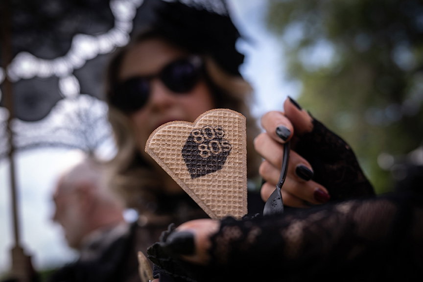 80s80s beim Wave-Gotik-Treffen | Das Viktorianische Picknick im Clara-Zetkin-Park