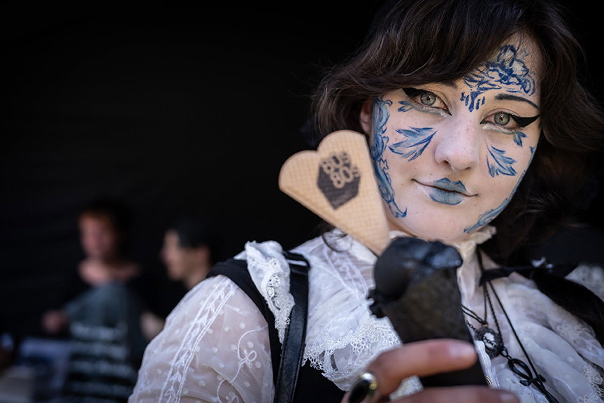80s80s beim Wave-Gotik-Treffen | Das Viktorianische Picknick im Clara-Zetkin-Park