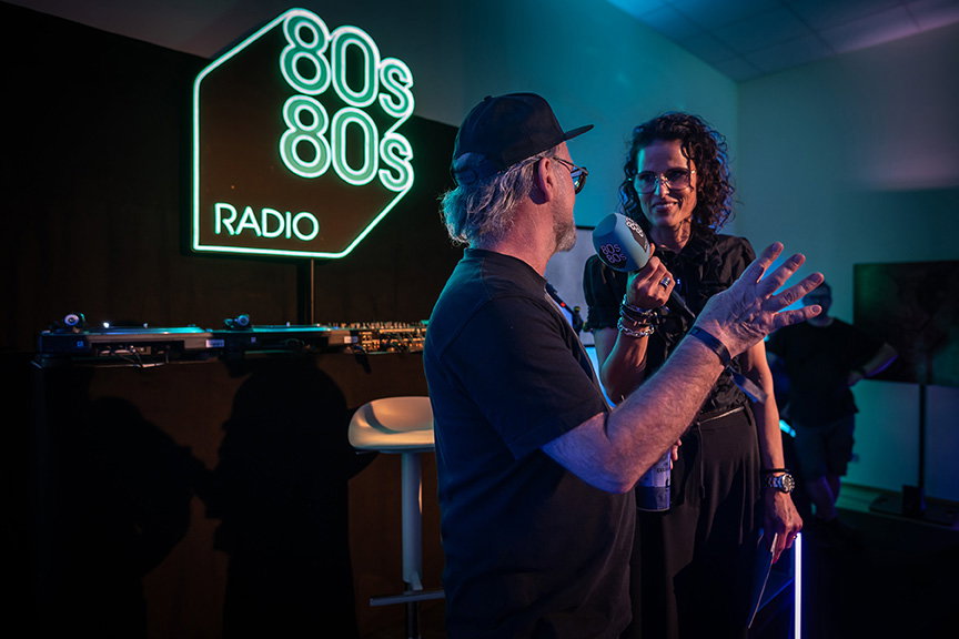 80s80s beim Wave-Gotik-Treffen | WGT Opening Night am 22.05.26 | 80s80s Moderatorin Sabine mit Lars P. Krause