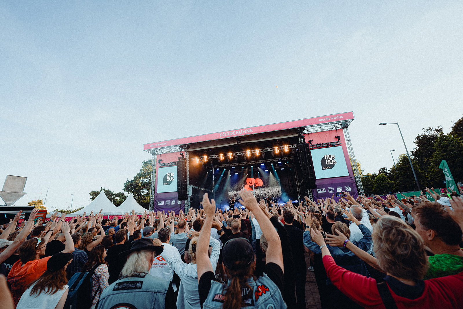 80s80s auf der Kieler Woche 2026 | Remode