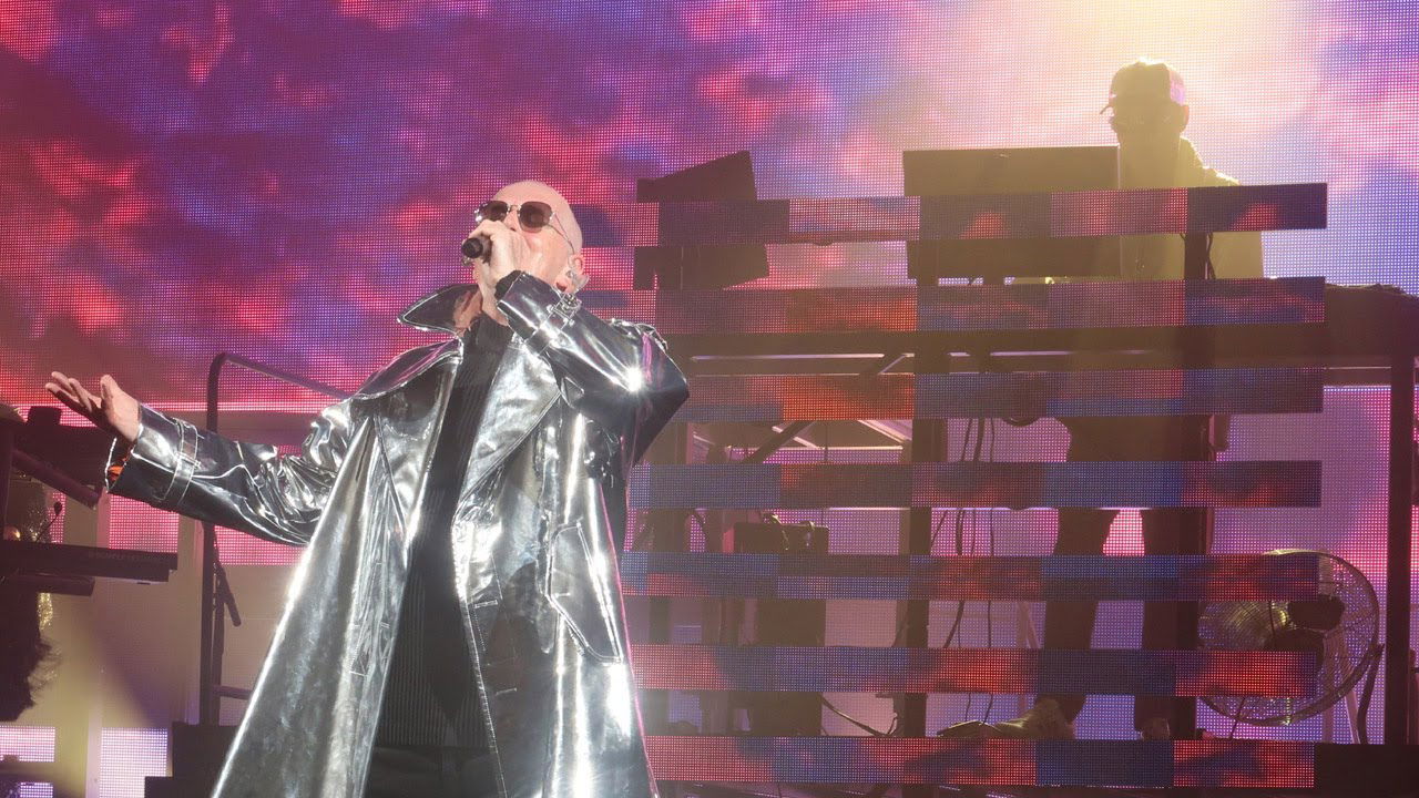 Pet Shop Boys - Dreamworld tour: Heart, It's Alright, Vocal