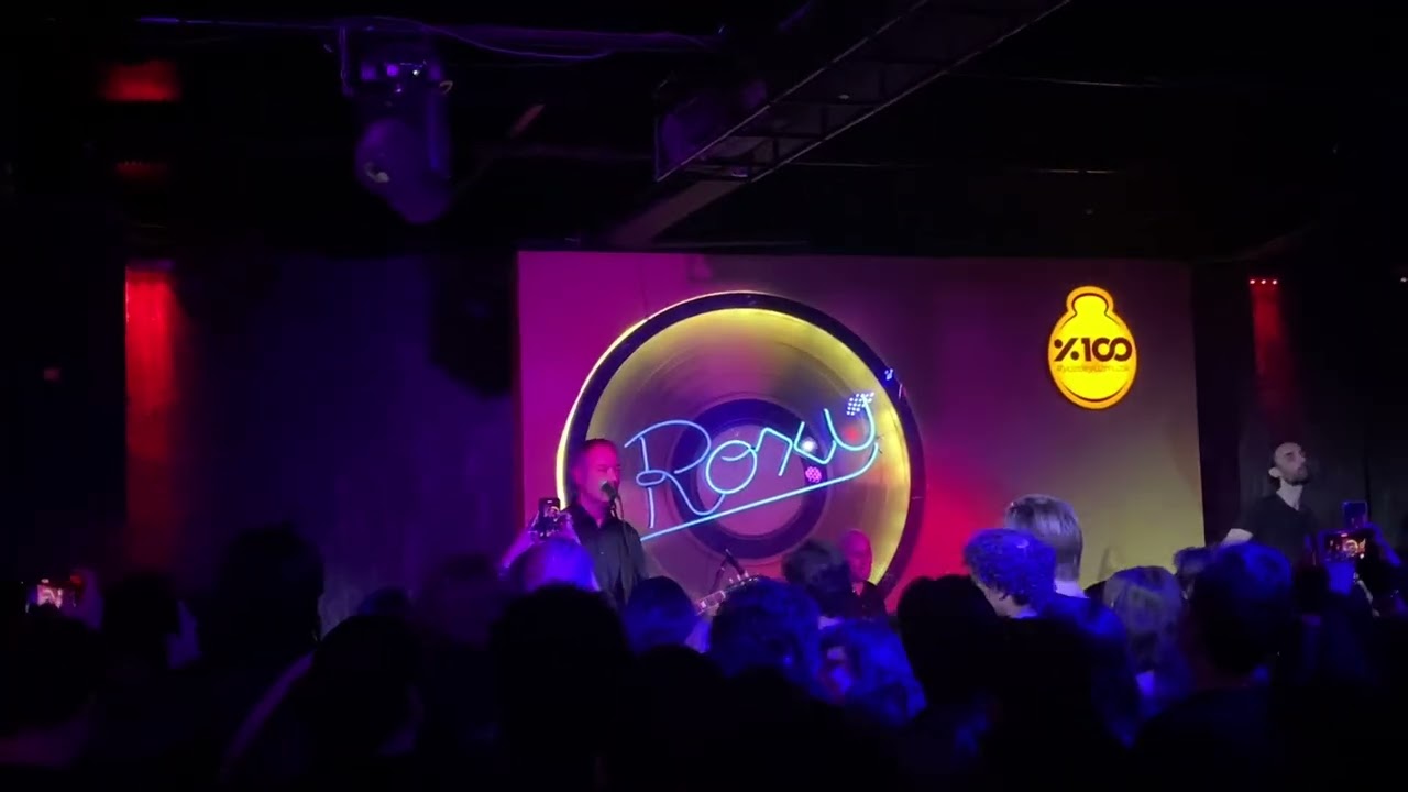 Pink Turns Blue - Walking on Both Side (Live) @ Roxy Club, İstanbul 22.11.2025