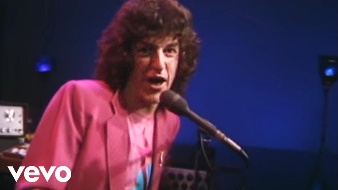 REO Speedwagon - Keep on Loving You (Video Version)