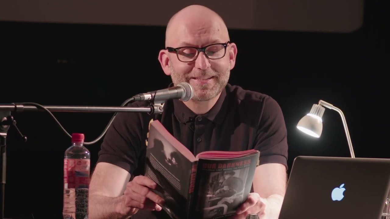 Aus der Lesung mit Sascha Lange "Our Darkness - Gruftis und Waver in der DDR" (Vol.3)