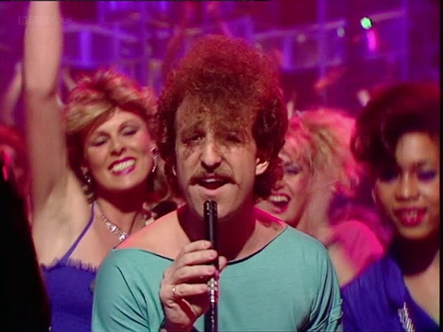 Matthew Wilder - Break My Stride 1983 (TOTP)