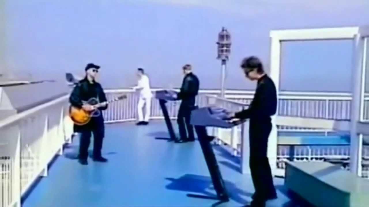 Depeche Mode - "Enjoy The Silence" (Promo Video auf dem WTC)