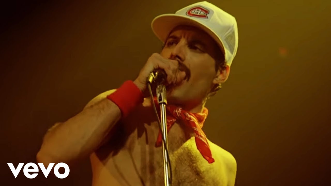 Queen - Another One Bites The Dust (Live)