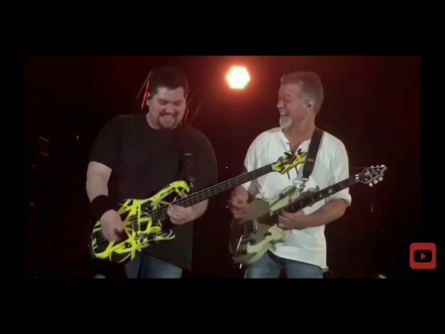 Edward and Wolfgang Van Halen - A magic moment between father and son 🤘