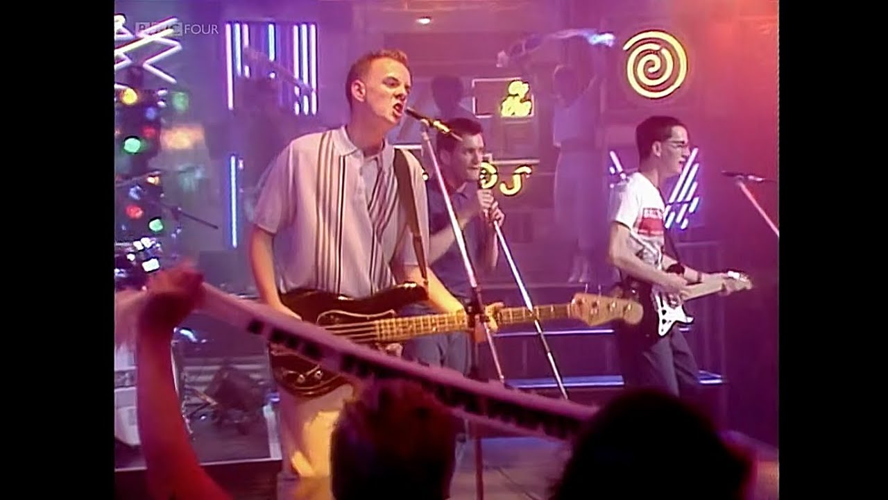 The Housemartins  -  Happy Hour  - TOTP  - 1986