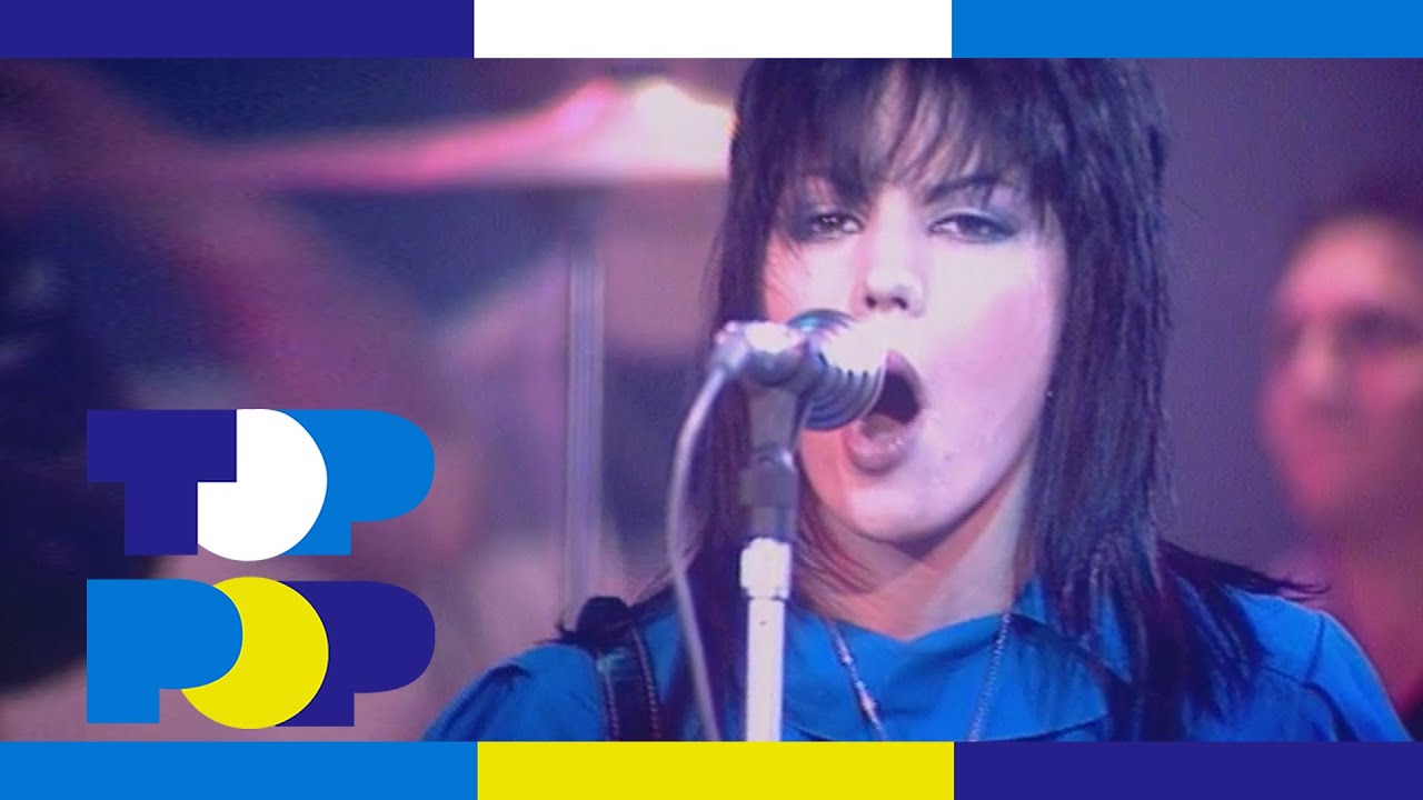 Joan Jett & The Blackhearts "I Love Rock'n'Roll"