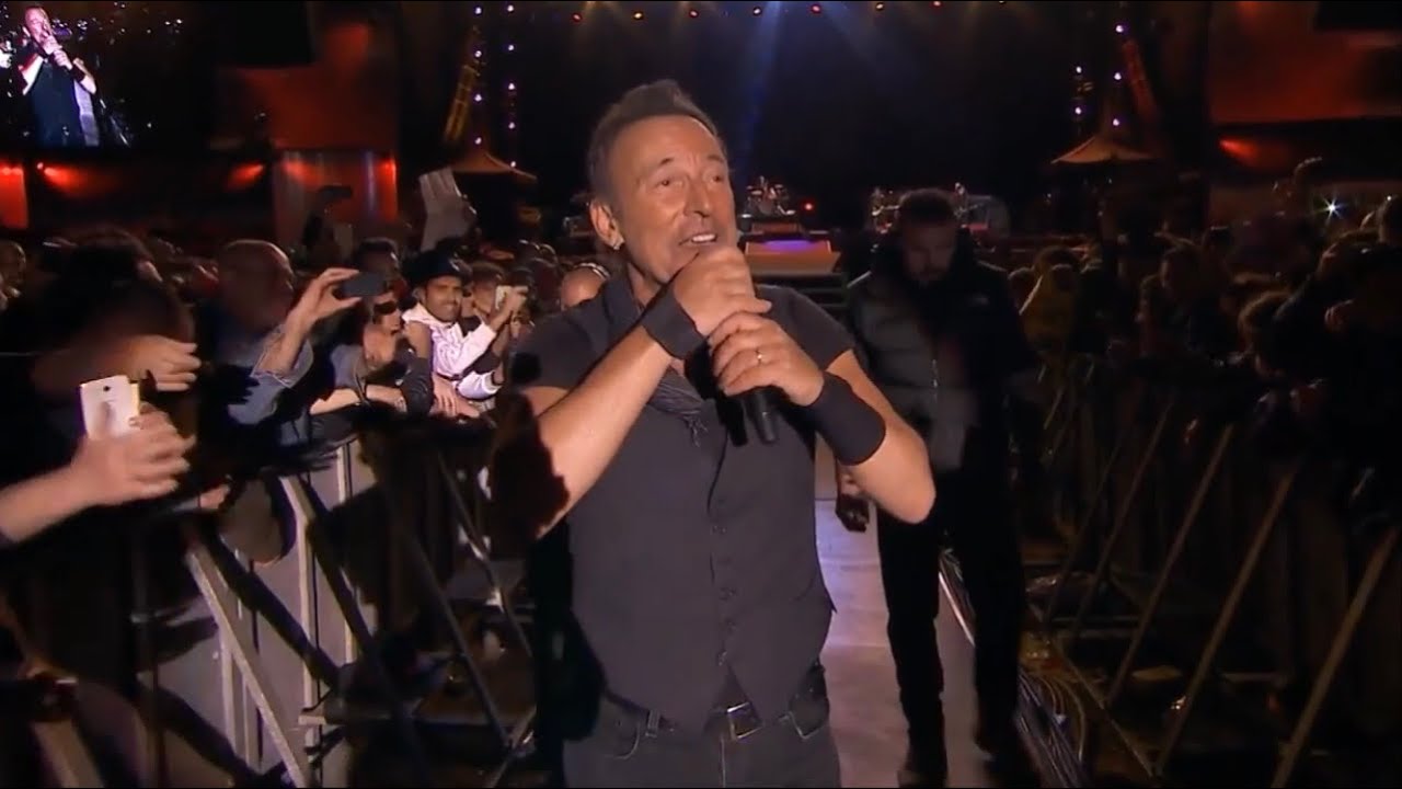 Hungry Heart - Bruce Springsteen (live at Rock in Rio Lisboa 2016)