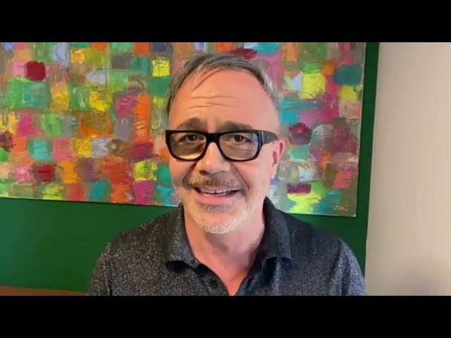 Frohe Weihnachten vom 80s80s Team: Mr. George