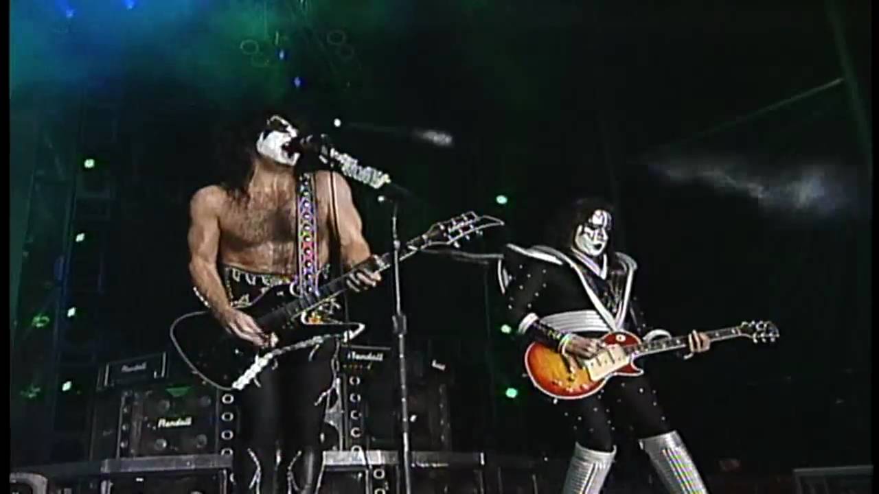 KISS - I Was Made For Lovin' You (Live At Dodger Stadium 1998)