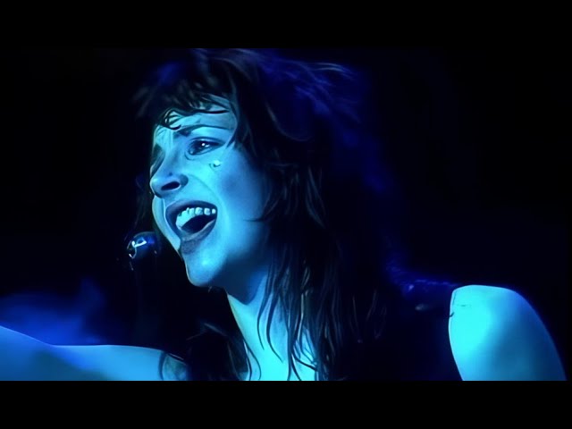 Kate Bush - Wuthering Heights (4K Remastered) - Manchester 1979