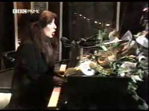 Kate Bush - Wuthering Heights (Piano)