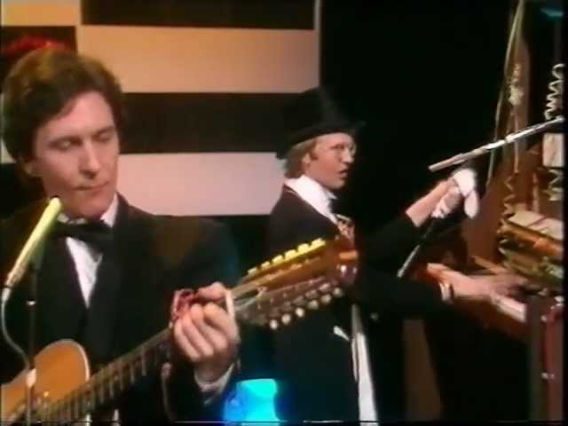 A GLASS OF CHAMPAGNE by SAILOR (High Quality)